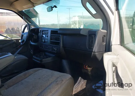 2016 Chevrolet Express 2500 Lt z USA, uszkodzony, nr VIN 1GAWGFFG6G1188582